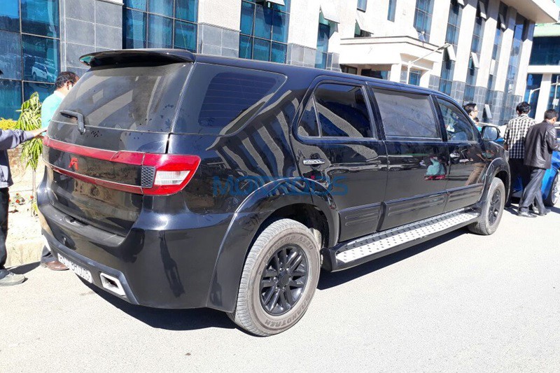 Toyota Fortuner do sieu xe limousine het 1,4 ty dong-Hinh-3